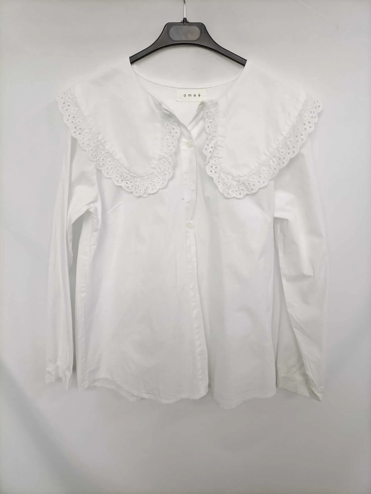 AMEE. Blusa blanca cuello bebe con encaje Tu (ml)