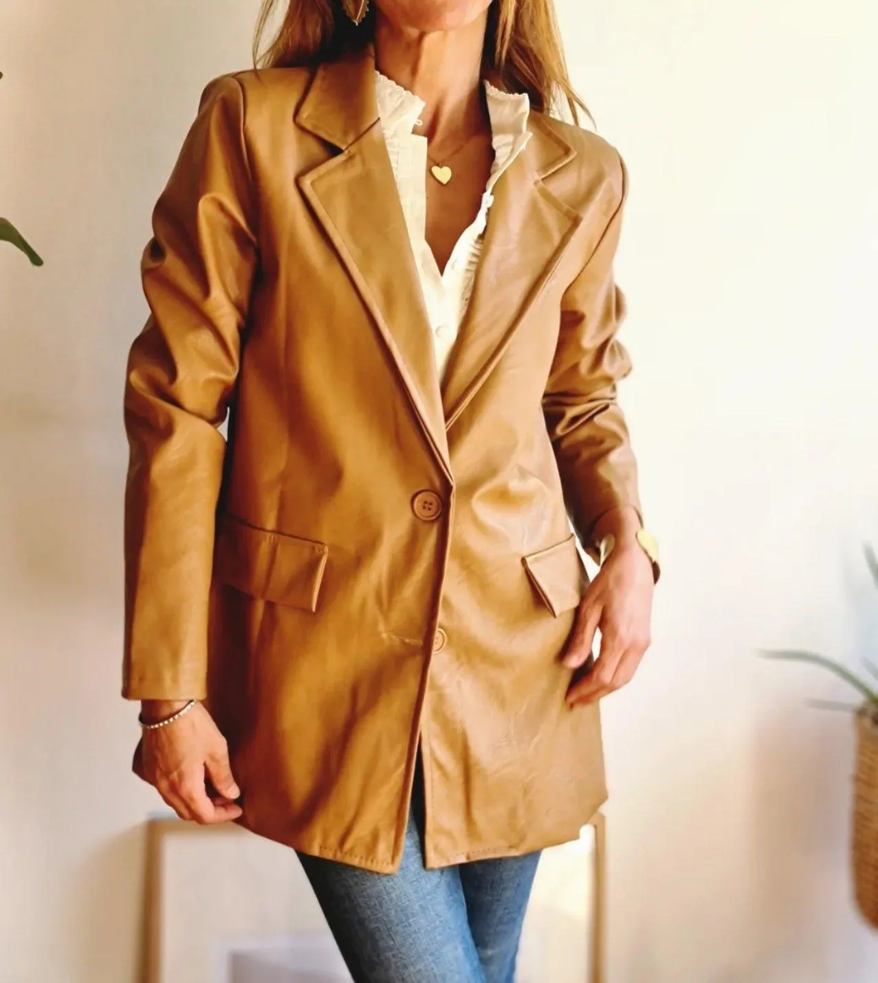 Blazer Eco Cuero Camel 15% de Dcto.