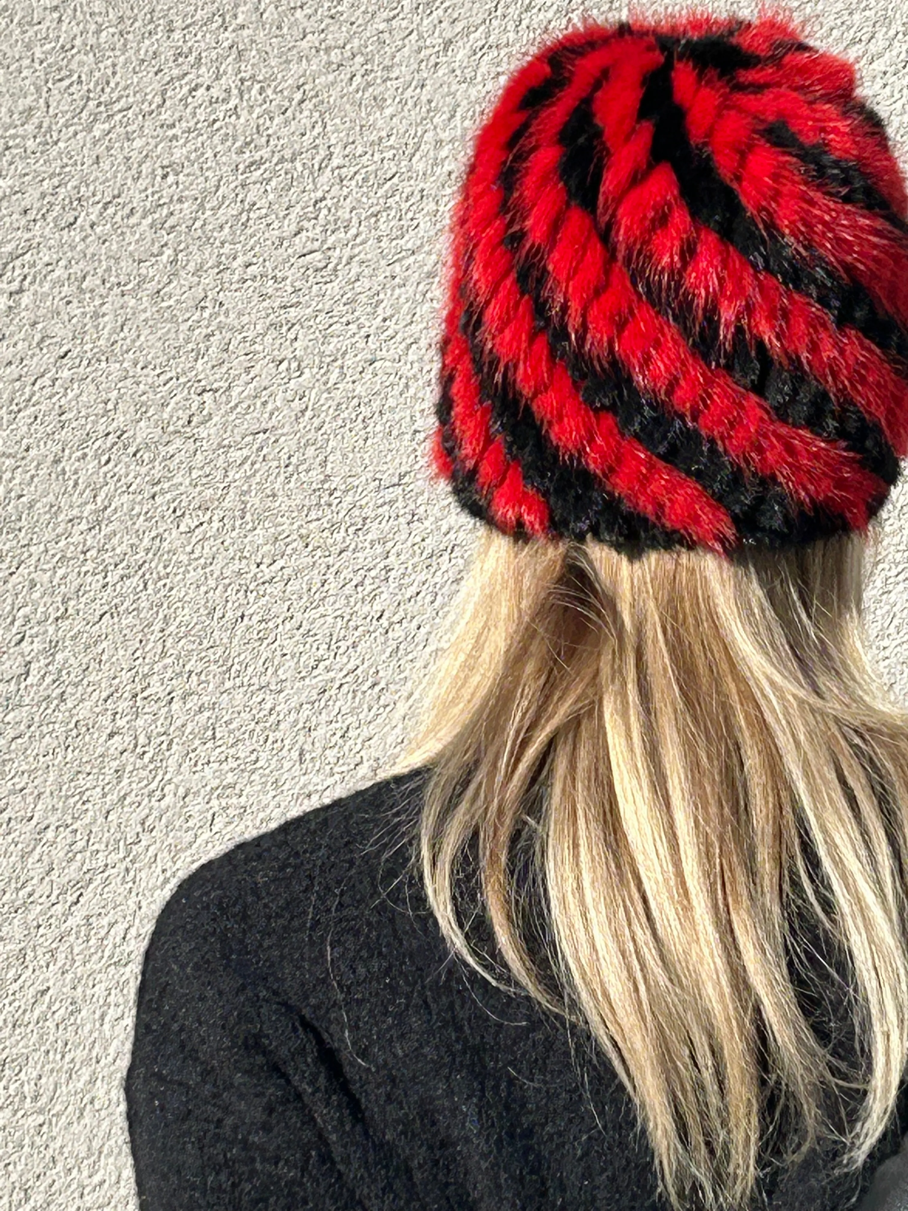 Gorro de invierno. Super chic. Visón trenzado. Lo