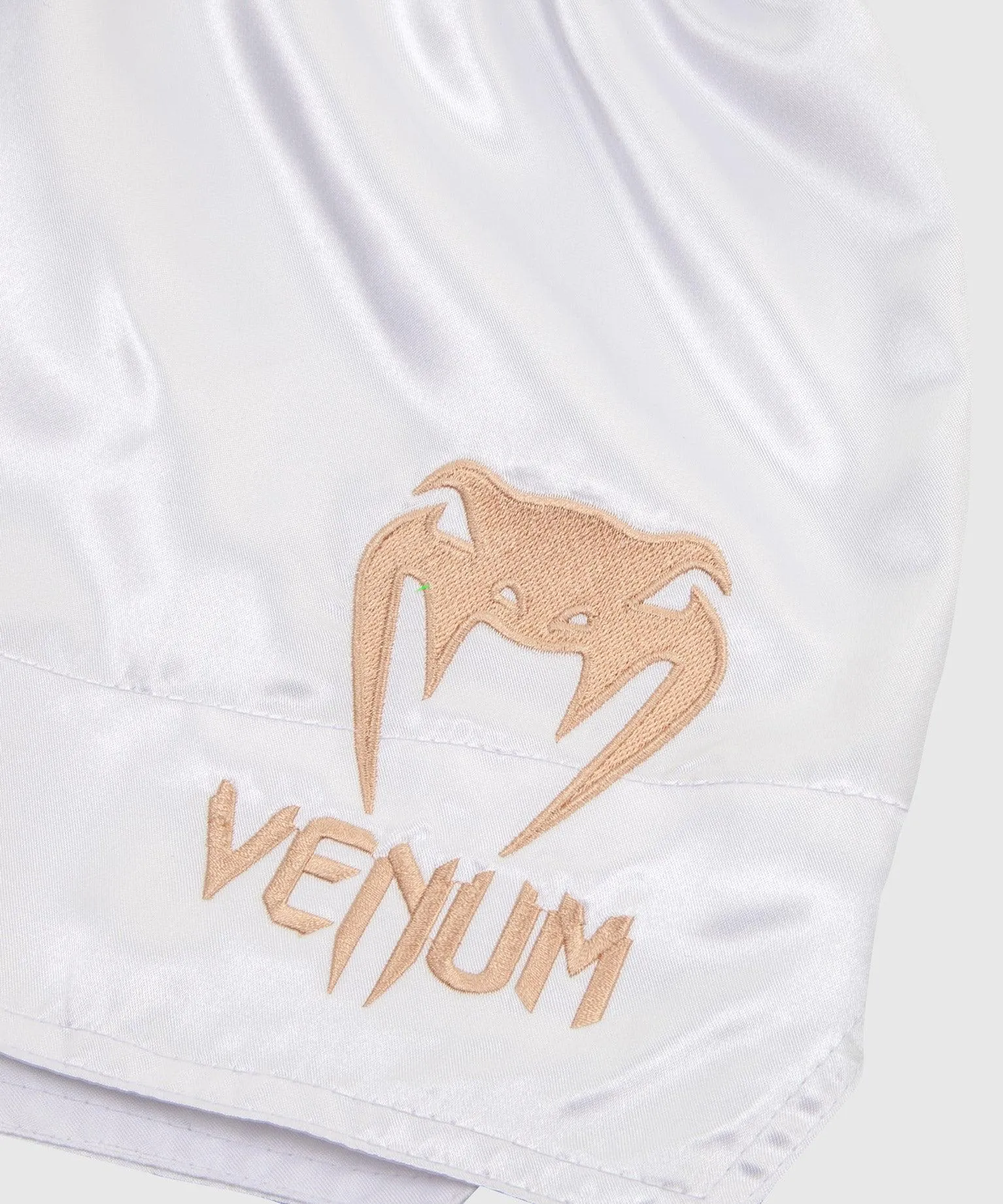 Pantalón de Muay Thai Venum Classic - Blanco/Oro